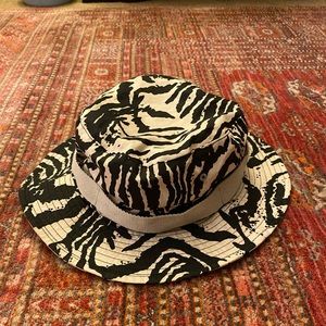 Brixton Bucket Hat- Small